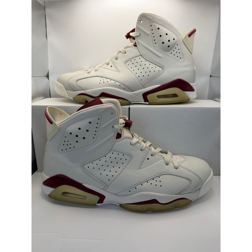 Air Jordan 6 Retro "Maroon" – Size 11